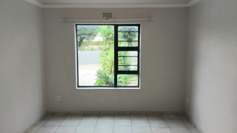 To Let 2 Bedroom Property for Rent in Myburgh Park Western Cape